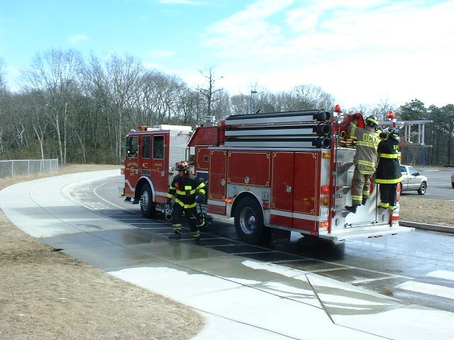 DCFD Junior Training 2/10/07 - Hydrant dressing drill